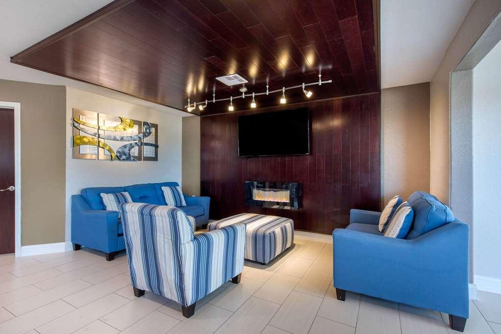 Quality Inn & Suites Port Arthur - Nederland Interior photo