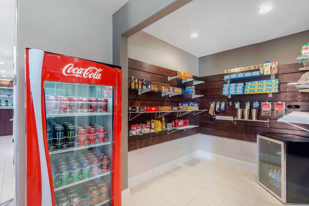 Quality Inn & Suites Port Arthur - Nederland Amenities photo