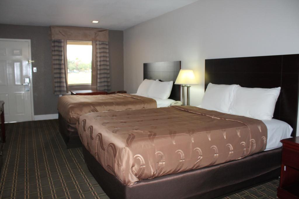 Quality Inn & Suites Port Arthur - Nederland Exterior photo